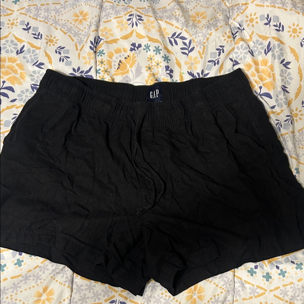 GAP Classic Black Casual Shorts